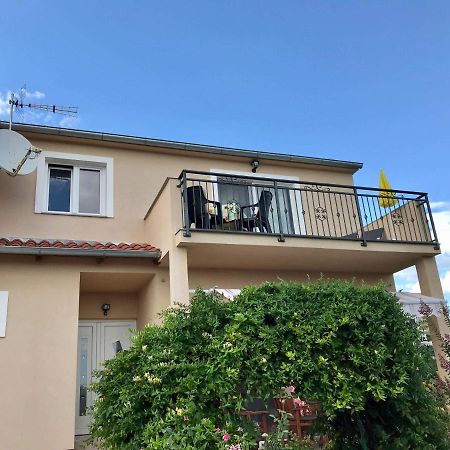 Apartman Laura Tribalj エクステリア 写真