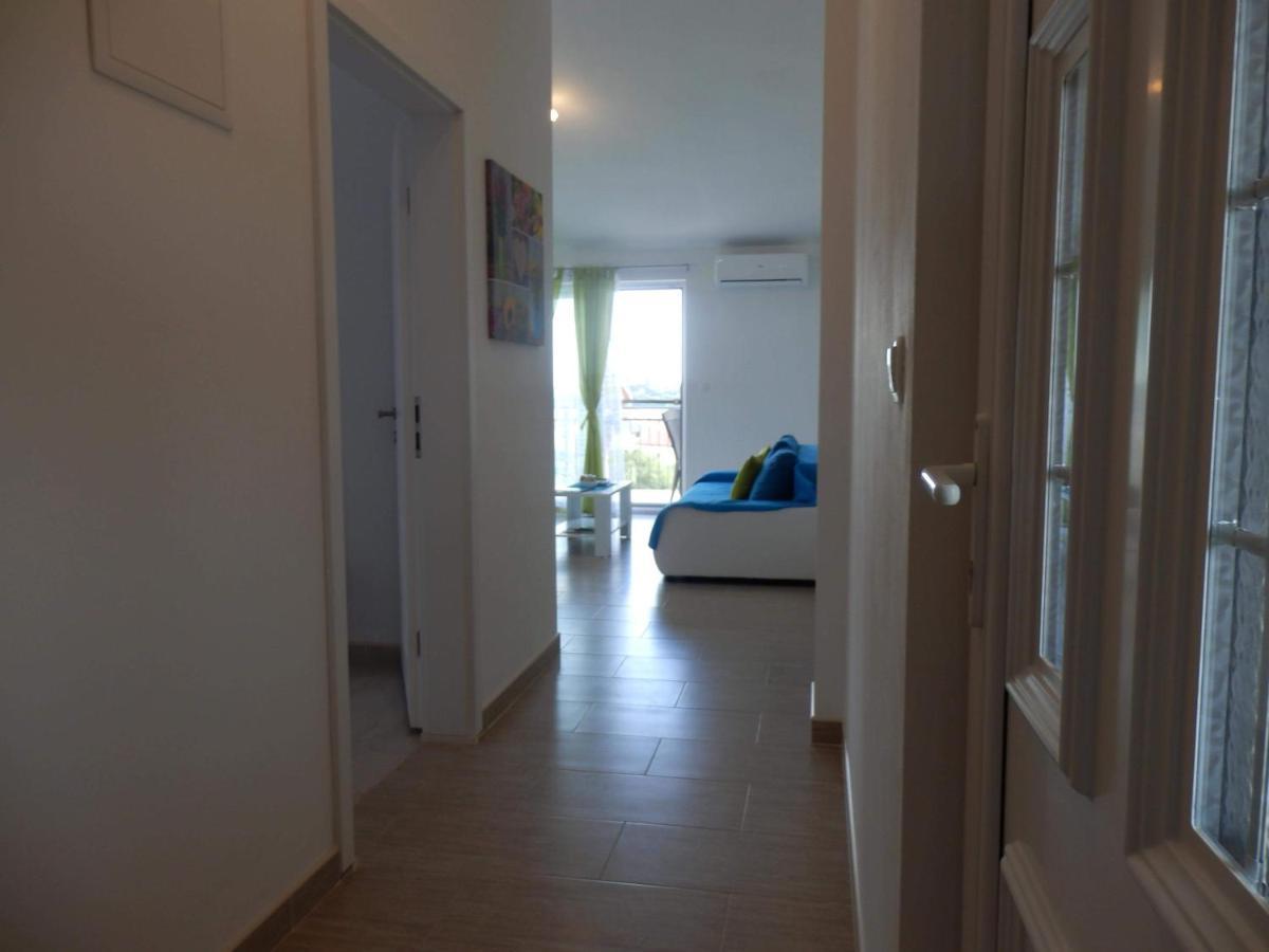 Apartman Laura Tribalj エクステリア 写真
